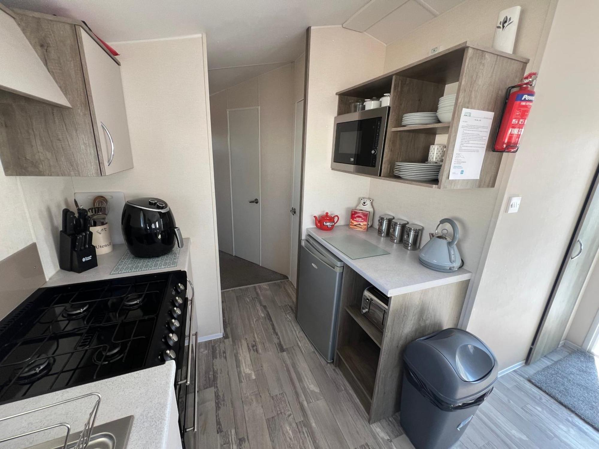 3 Bedroom Modern Caravan Sleeps Up To 8 Милом Экстерьер фото