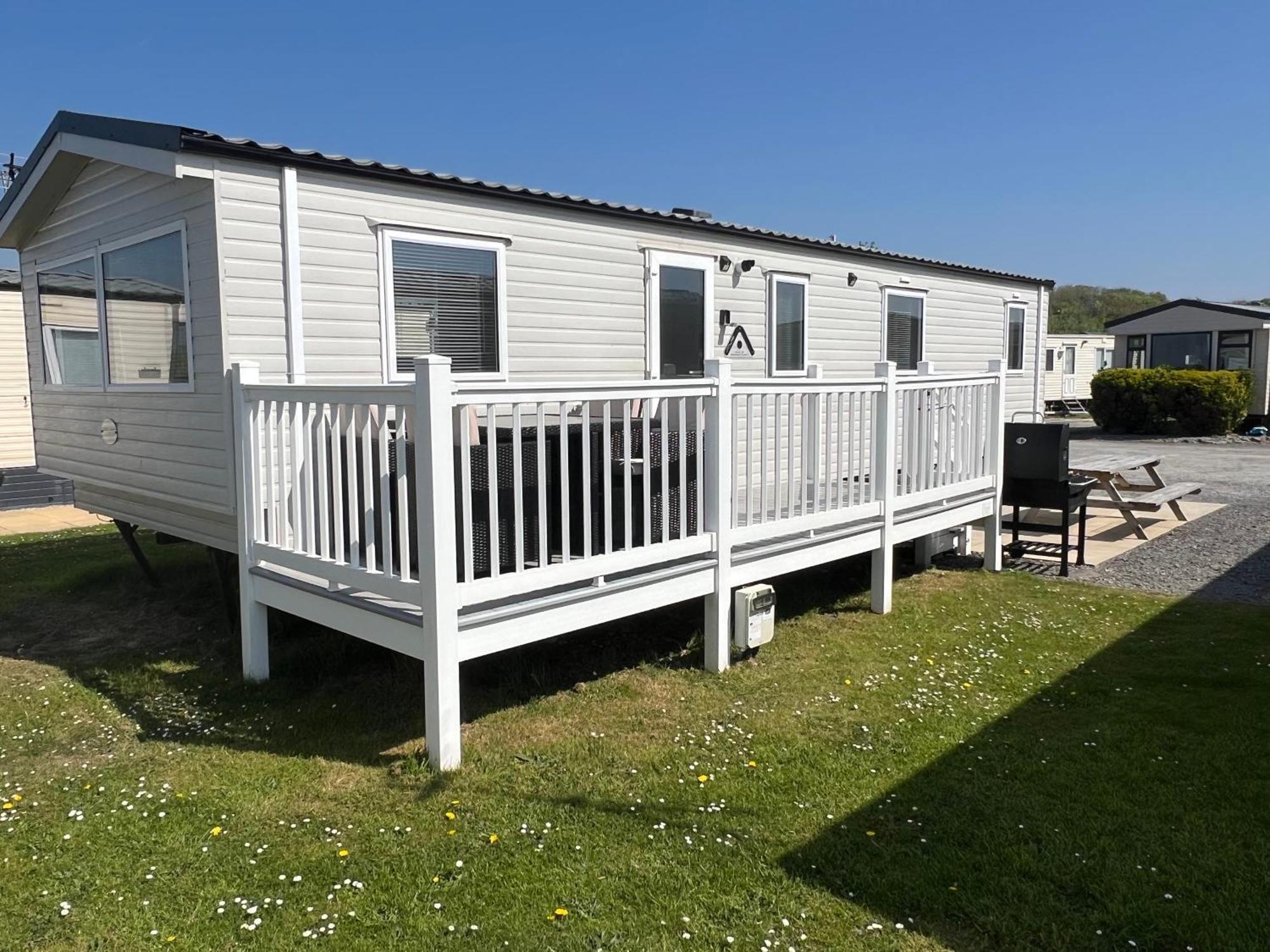 3 Bedroom Modern Caravan Sleeps Up To 8 Милом Экстерьер фото